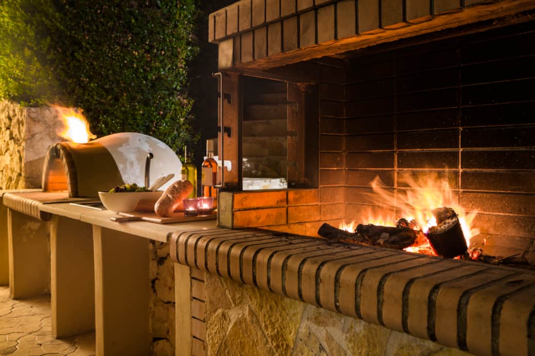 Pizzas or BBQ anyone?