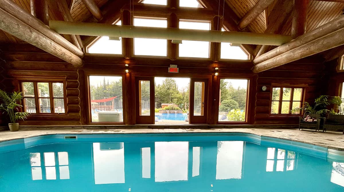 Piscine intérieure chauffée