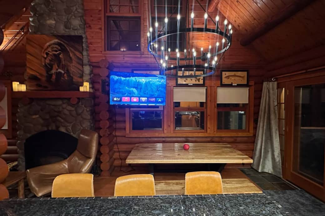 Dining area from the kitchen 