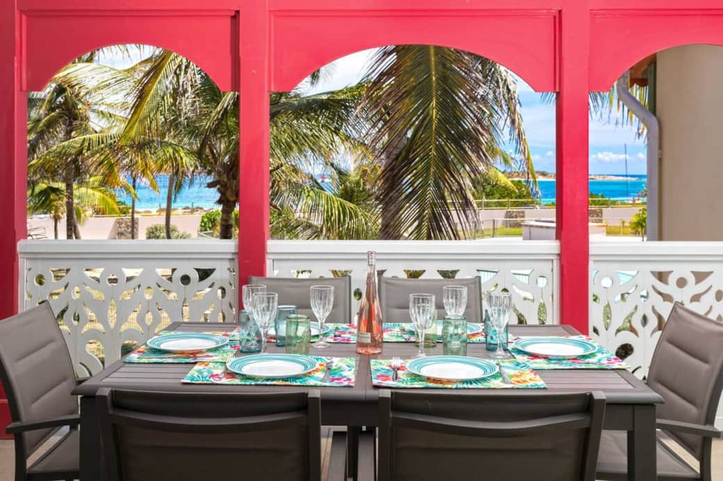 Dining table on the terrace Neptune