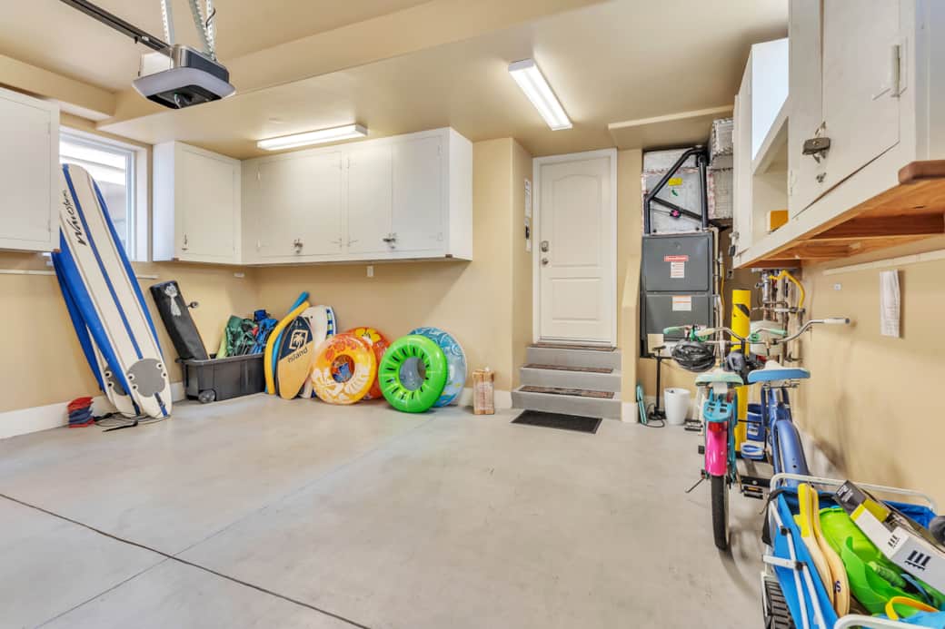 2 Car Garage Amenities 2 Car Garage Amenities