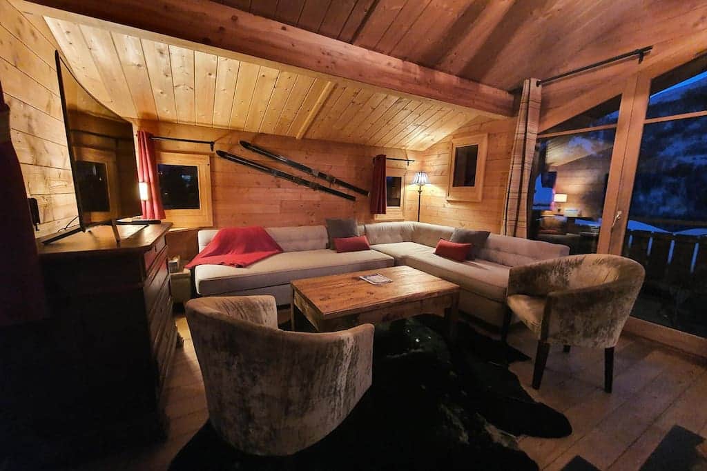 Room for everyone in the lounge
