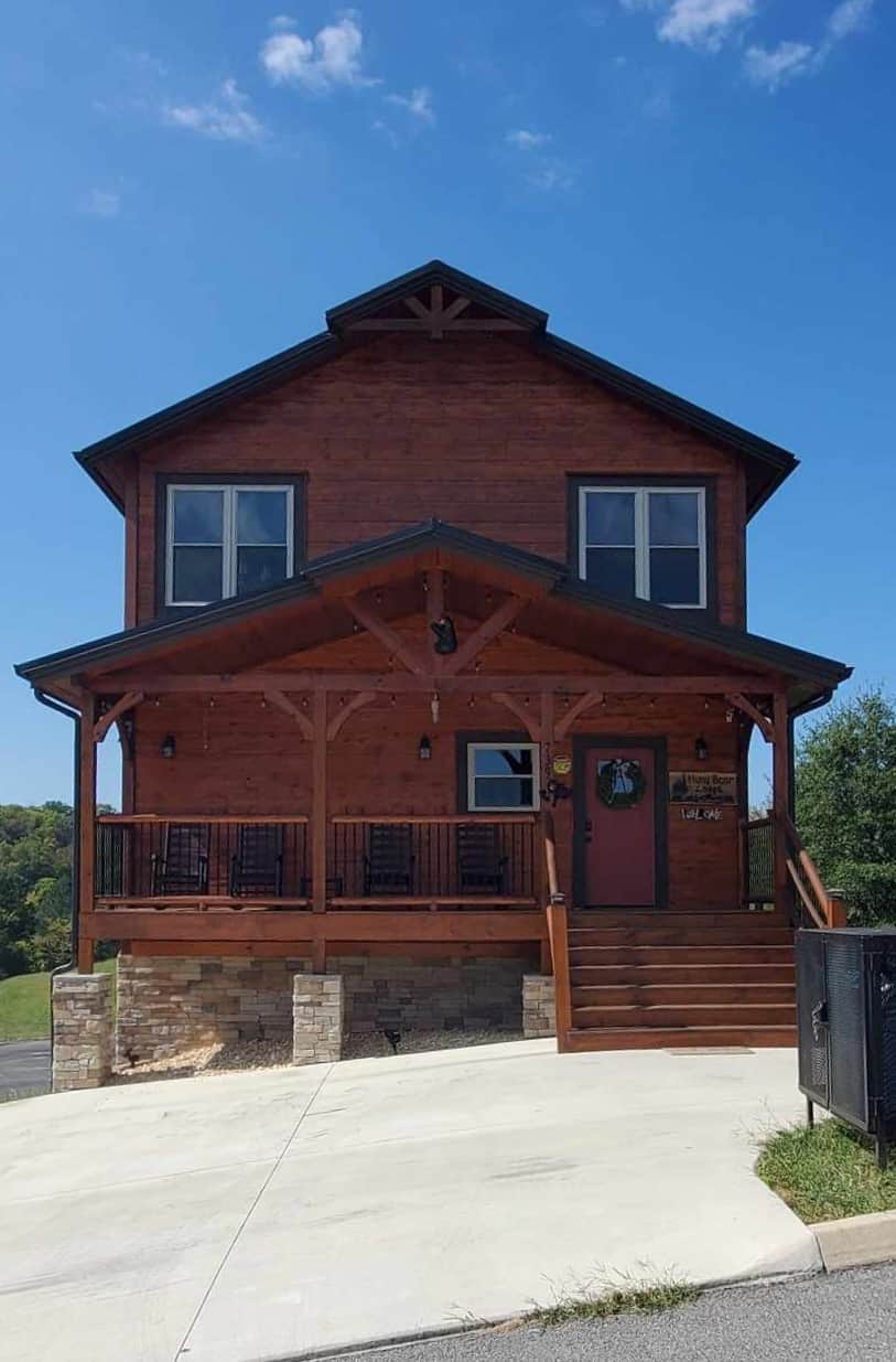 Huny Bear Lodge