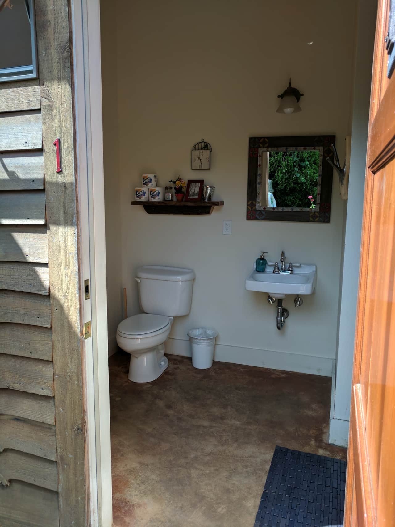 Super Clean Bathrooms