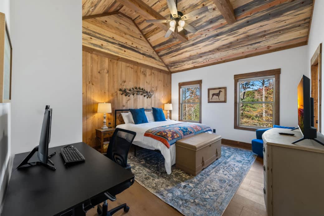 Master Bedroom Master Bedroom