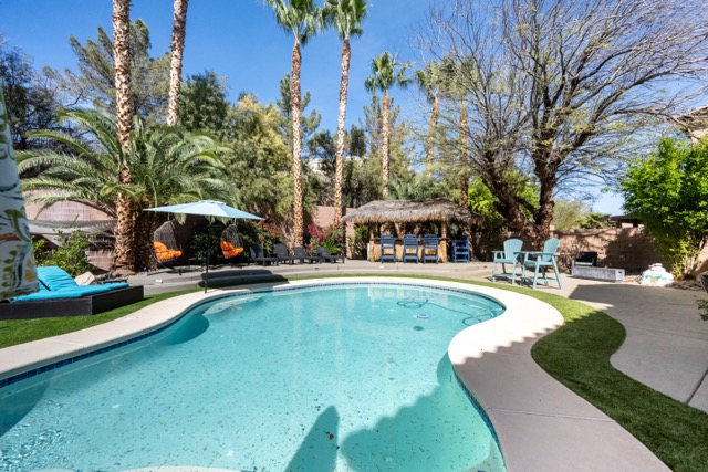 The Mojave Tiki Mirage With Pool - North Las Vegas