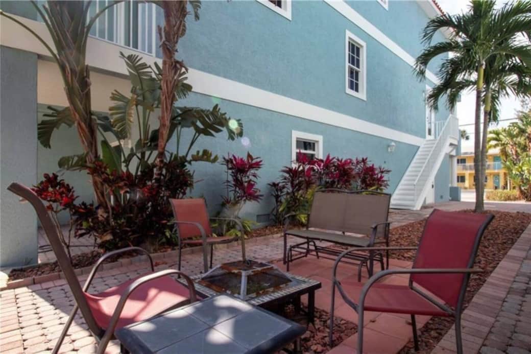Common area between the only two buildings in the complex