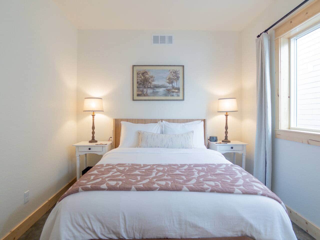 Piñon Home driveway parking