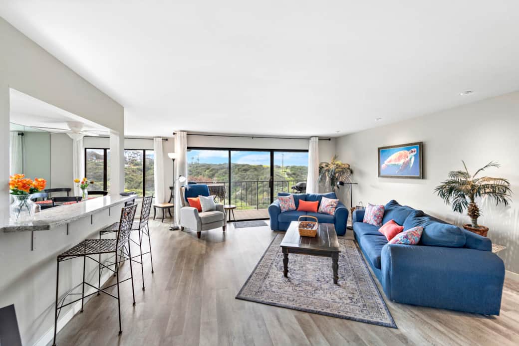 235 Ave Lobiero 203 (3)