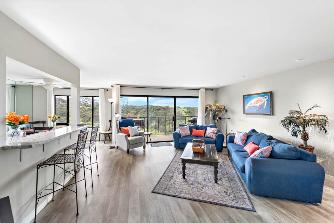 235 Ave Lobiero 203 (3)