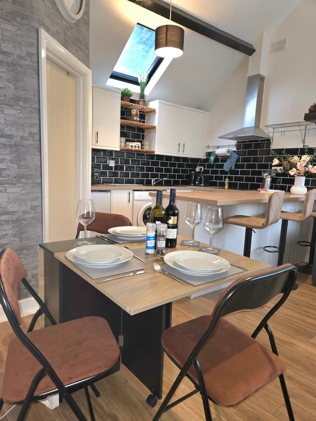 Kitchen & Dining Kitchen & Dining