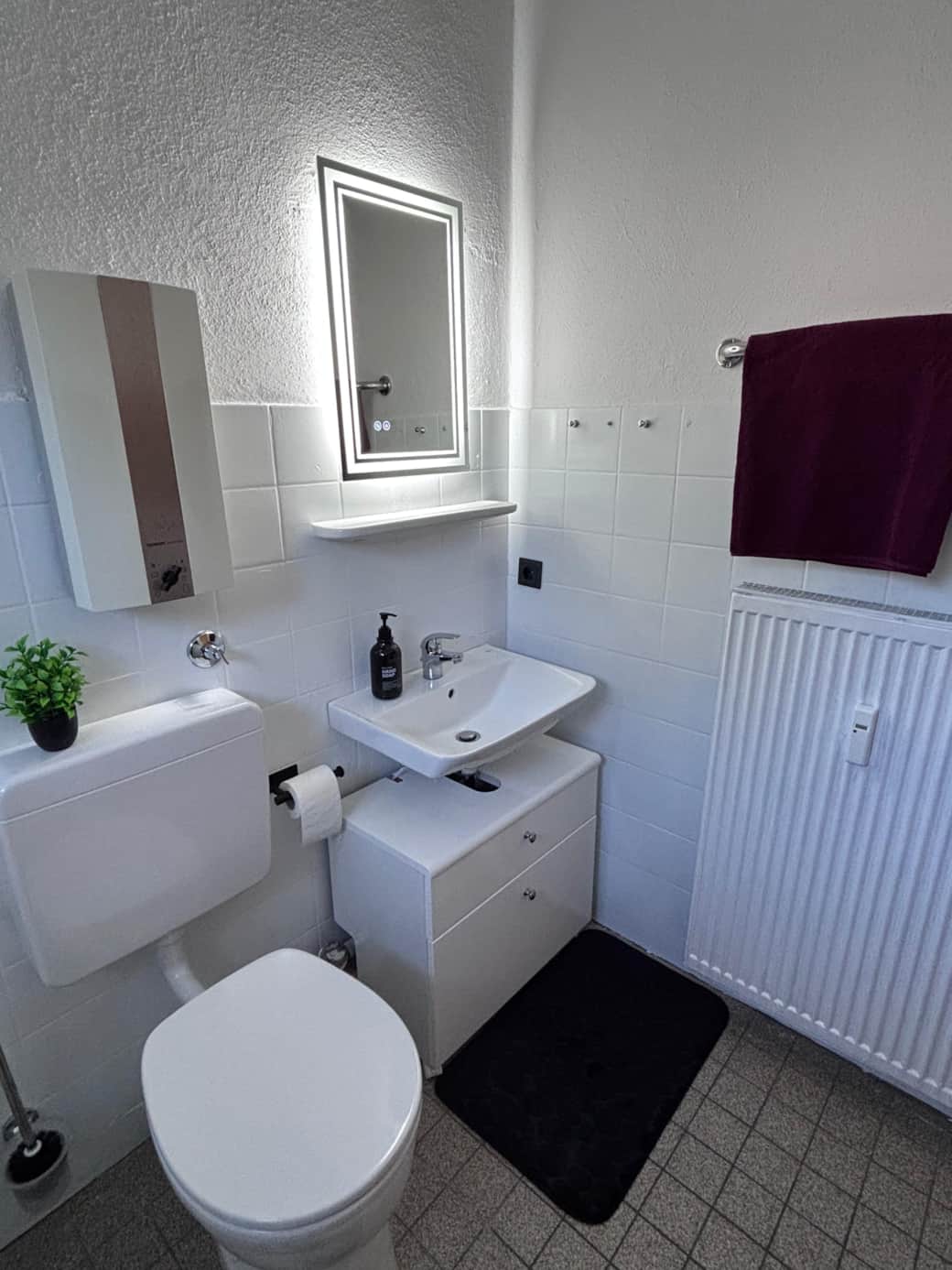 Badezimmer mit Handtüchern inklusive