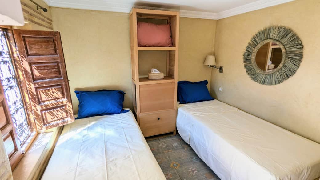 2ème espace de la chambre 4  (2 lits jumeaux 90x190cm)
