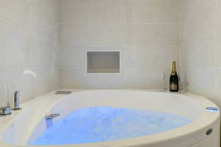 86c50f73 4e20 4c16 8a1a 8a27a8b82a92