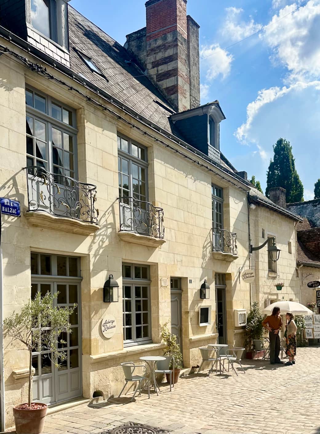 Façade sur rue - Auberge Radieuse Façade sur rue - Auberge Radieuse