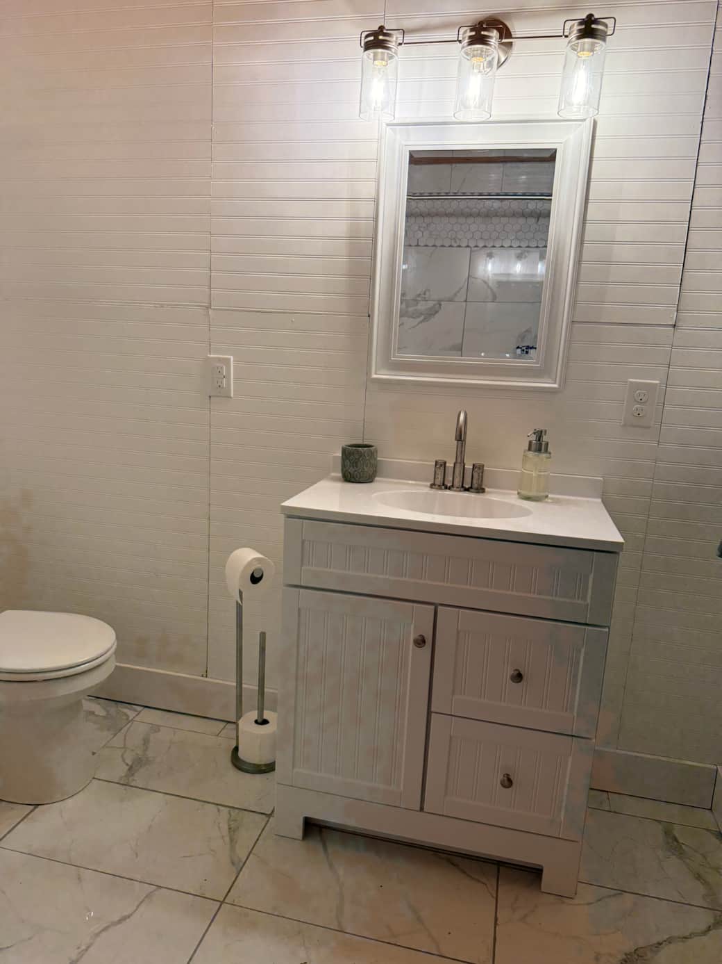 First floor bathroom 2