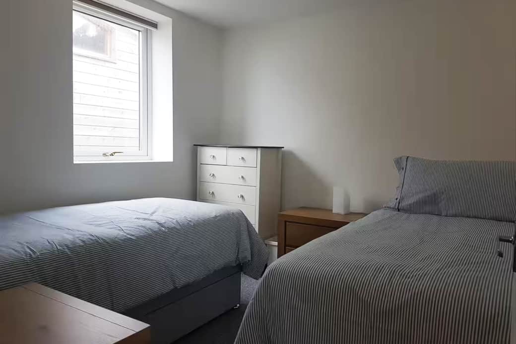 Tremardek whitsandbay chalet bedroom two