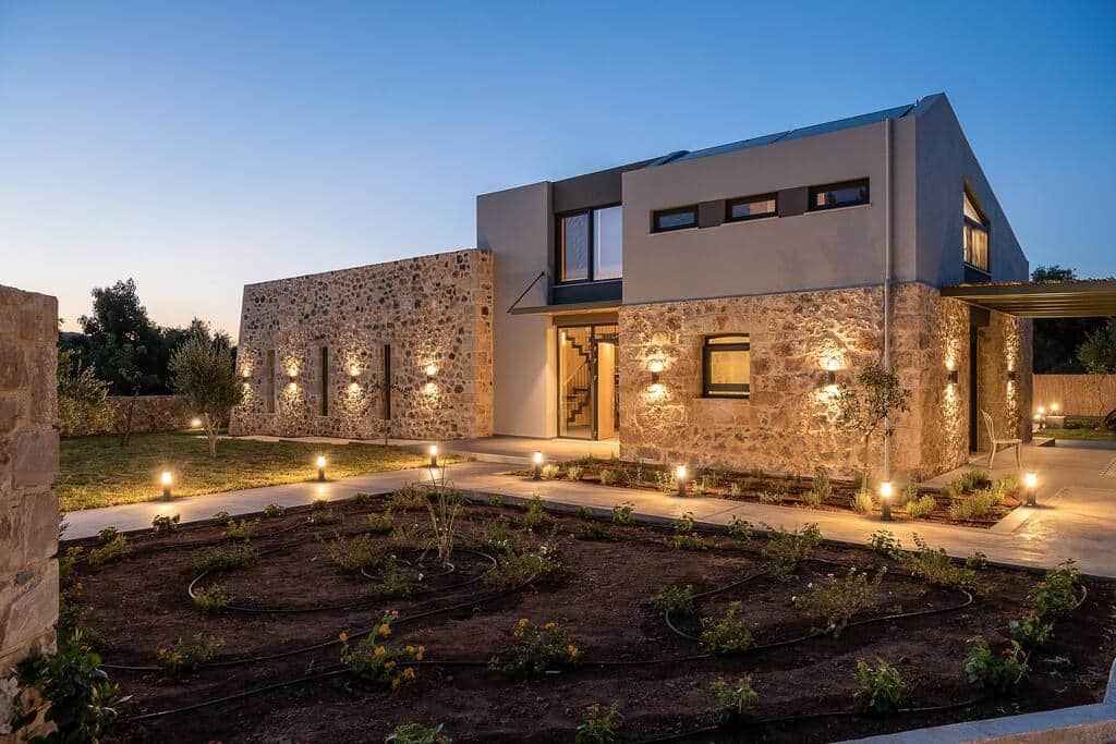 Villa's front space