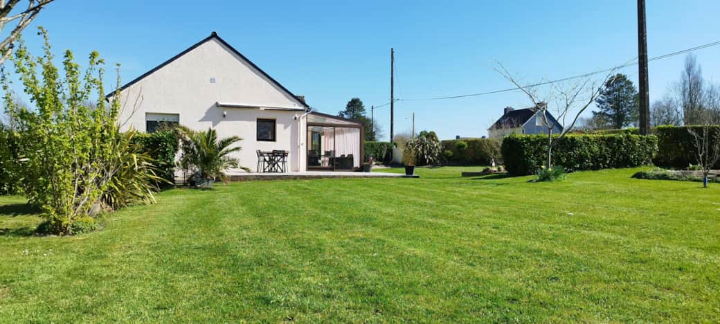 Grand jardin soigné