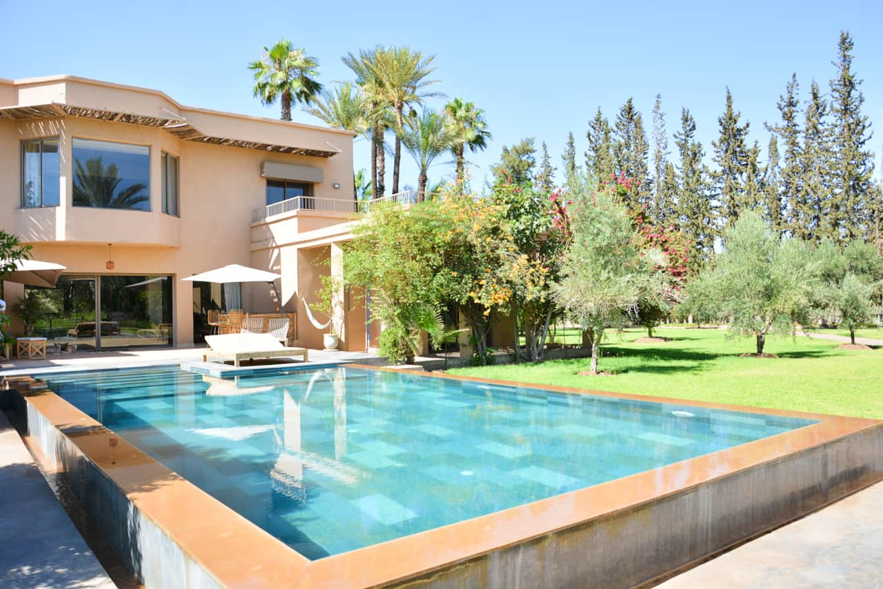 Pool To Villa(1)