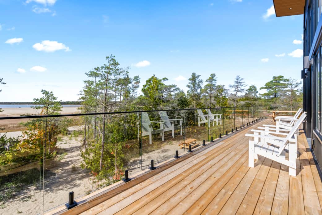 Massive Deck with BBQ and Picnic Table