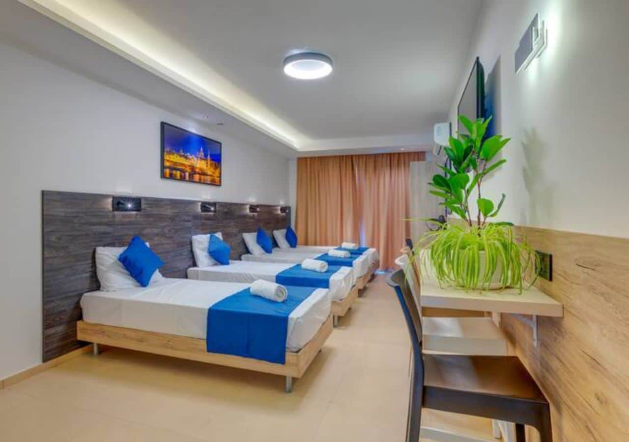 Bed for 4 persons 