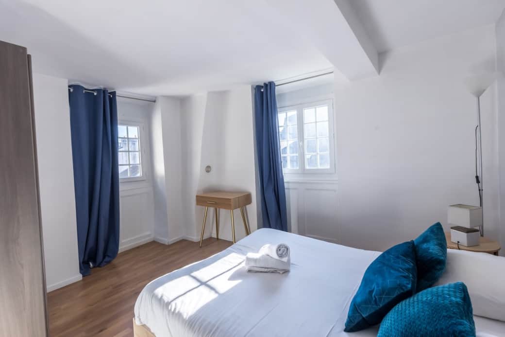 Chambre 7, au 2ème étage, avec lit double