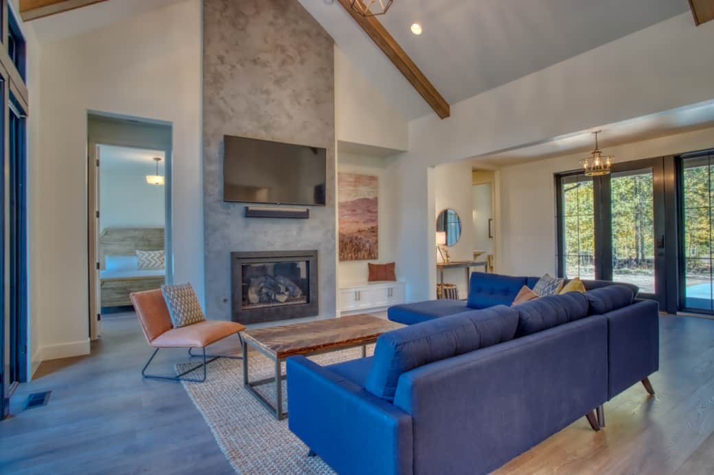 Great Room to Front Door Great Room to Front Door