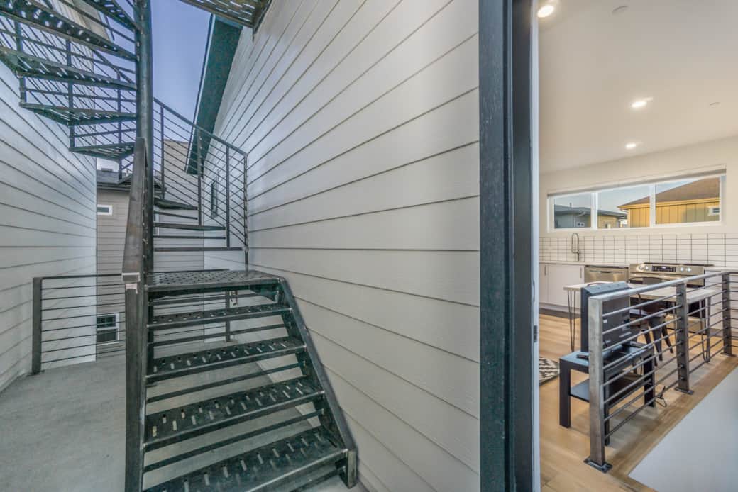 Downtown Views Deluxe Guesthouse + Rooftop Spa! Vacation Home in Fort