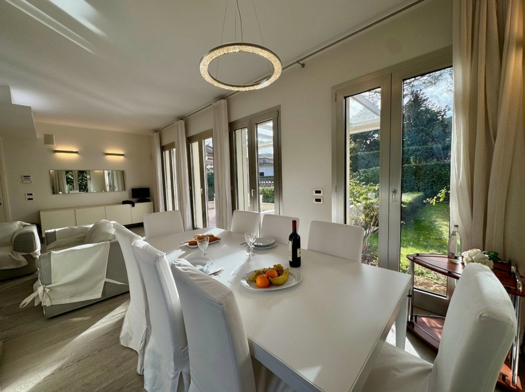 Professional real estate photo enhancement of luxu 1768068719284