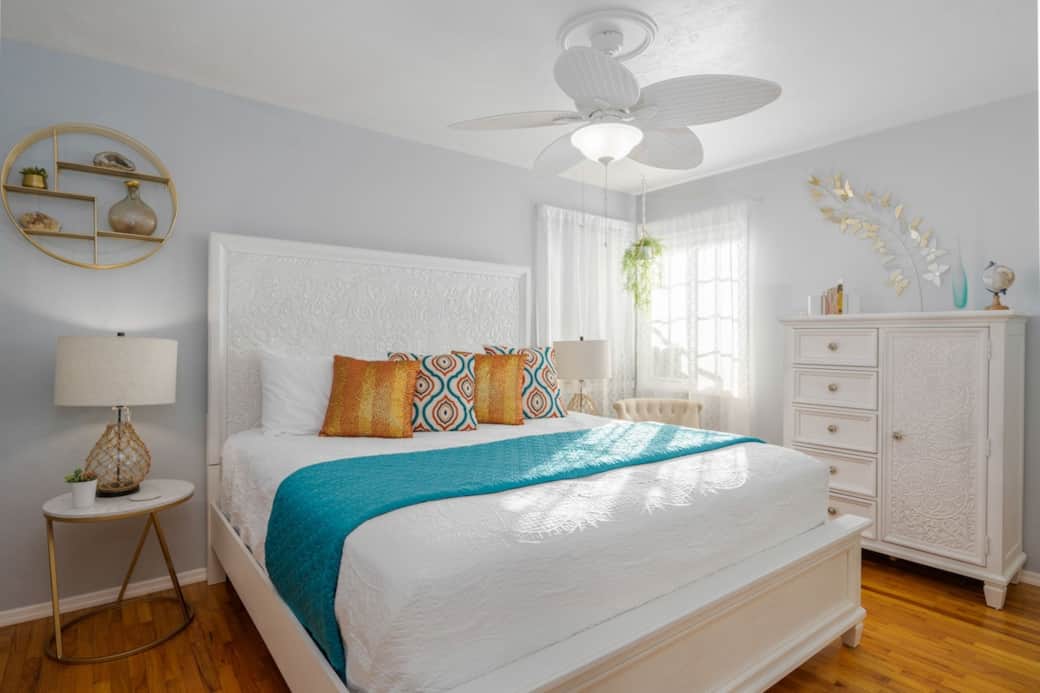 Experience ultimate comfort with Premium King Bed, designed for restful nights. Surrounded by an abundance of soft, plush pillows, you’ll feel like royalty as you unwind in the perfect sleep haven. Relax, recharge, and enjoy the luxury you deserve. Experience ultimate comfort with Premium King Bed, designed for restful nights. Surrounded by an abundance of soft, plush pillows, you’ll feel like royalty as you unwind in the perfect sleep haven. Relax, recharge, and enjoy the luxury you deserve.