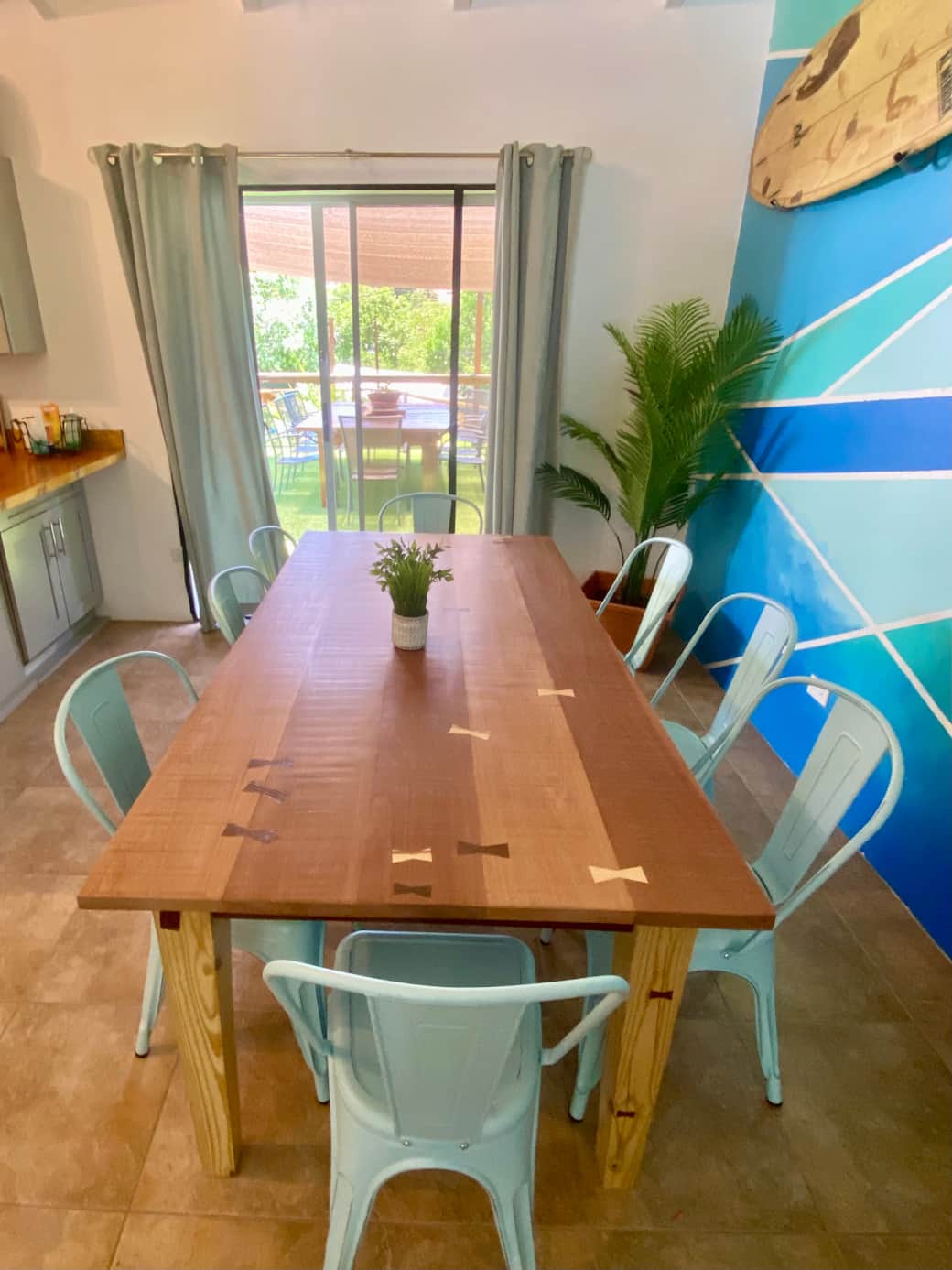 Indoor dinning for 8 