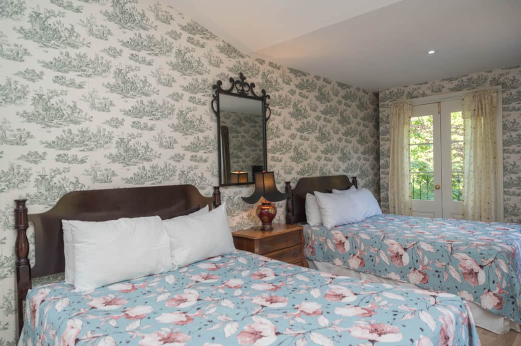 Rose Room Rose Room