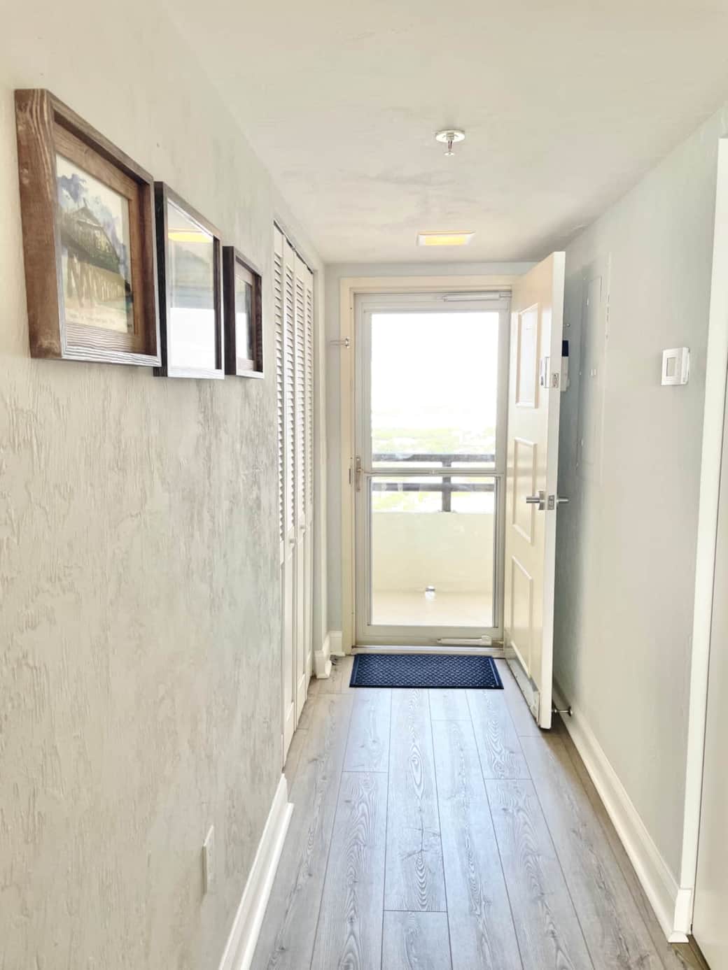 Entryway with view to the Intercostal Waterway Entryway with view to the Intercostal Waterway
