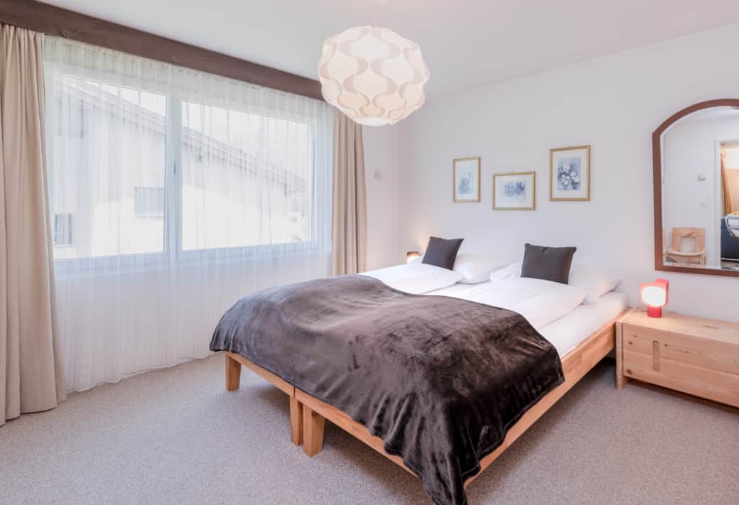 Schlafzimmer mit Doppelbett Schlafzimmer mit Doppelbett