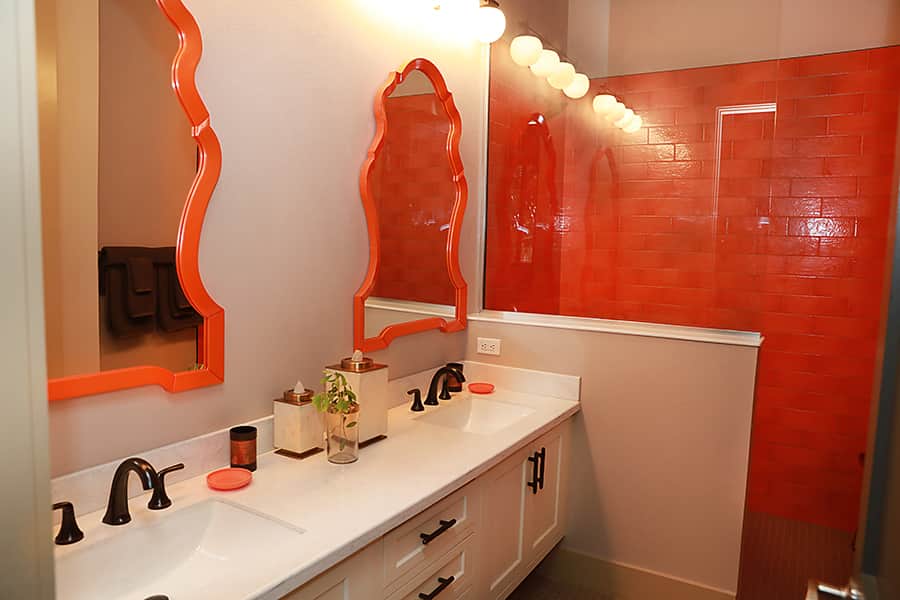 Main Villa Orange Bedroom Bath 1