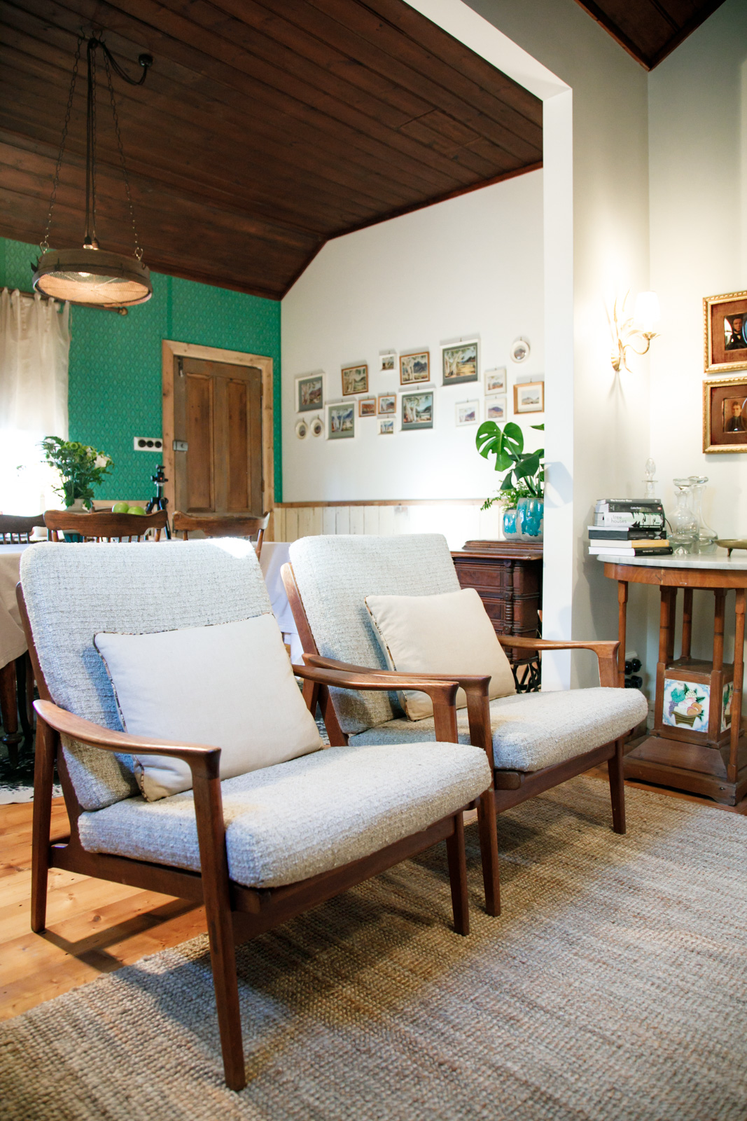 Shopkeeper's living + dining