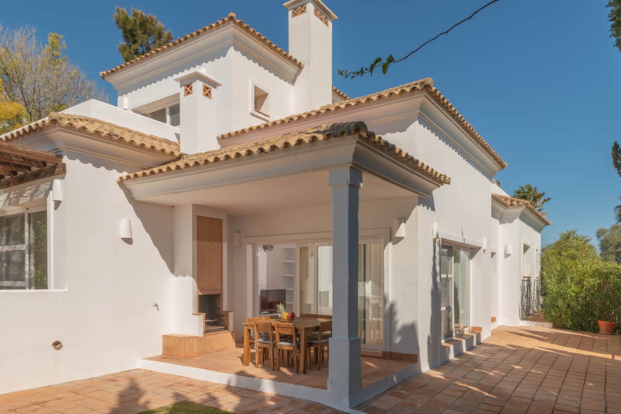 Terrasse der Villa Olenadro