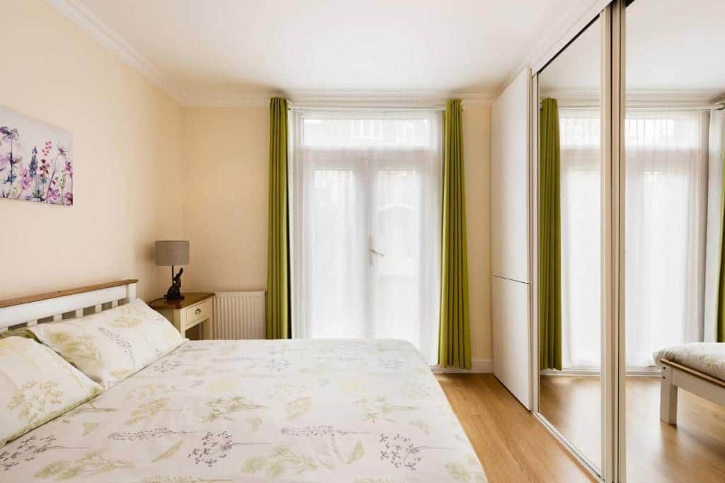Bikki Bedroom
