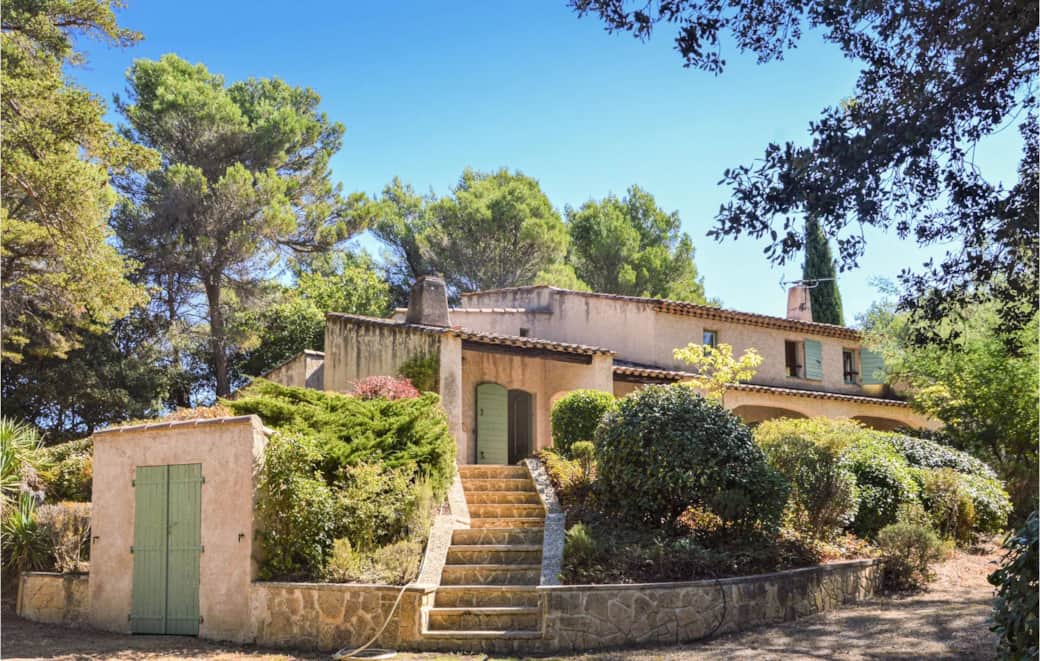 826273j Lovely home in La Tour DAigues La Tour dAigues 826273j Lovely home in La Tour DAigues La Tour dAigues