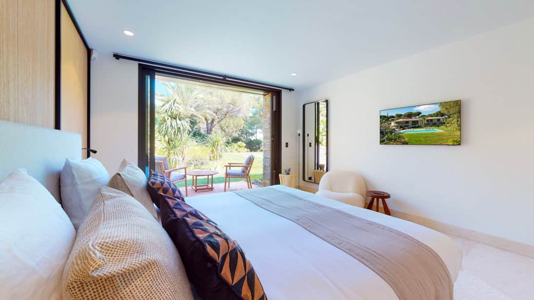 Cote dazur crete de lay 36079623963e4c4f2b0bf49.28444937