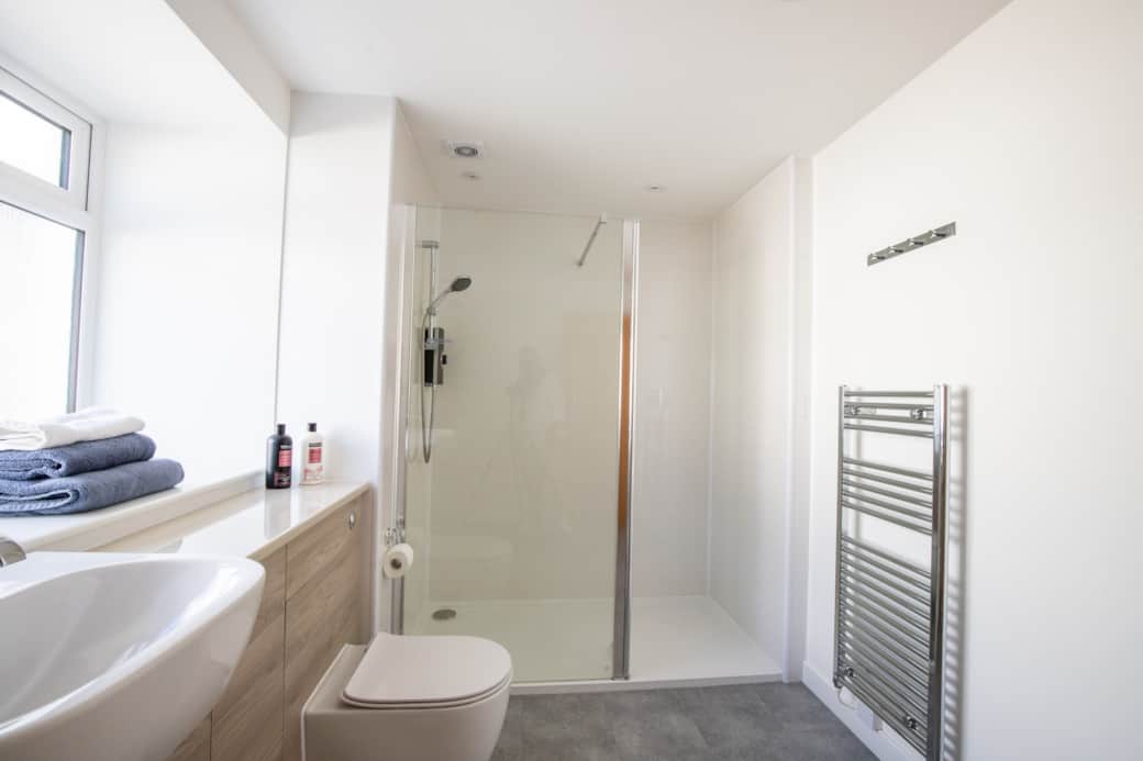 Downstairs Bathroom_2