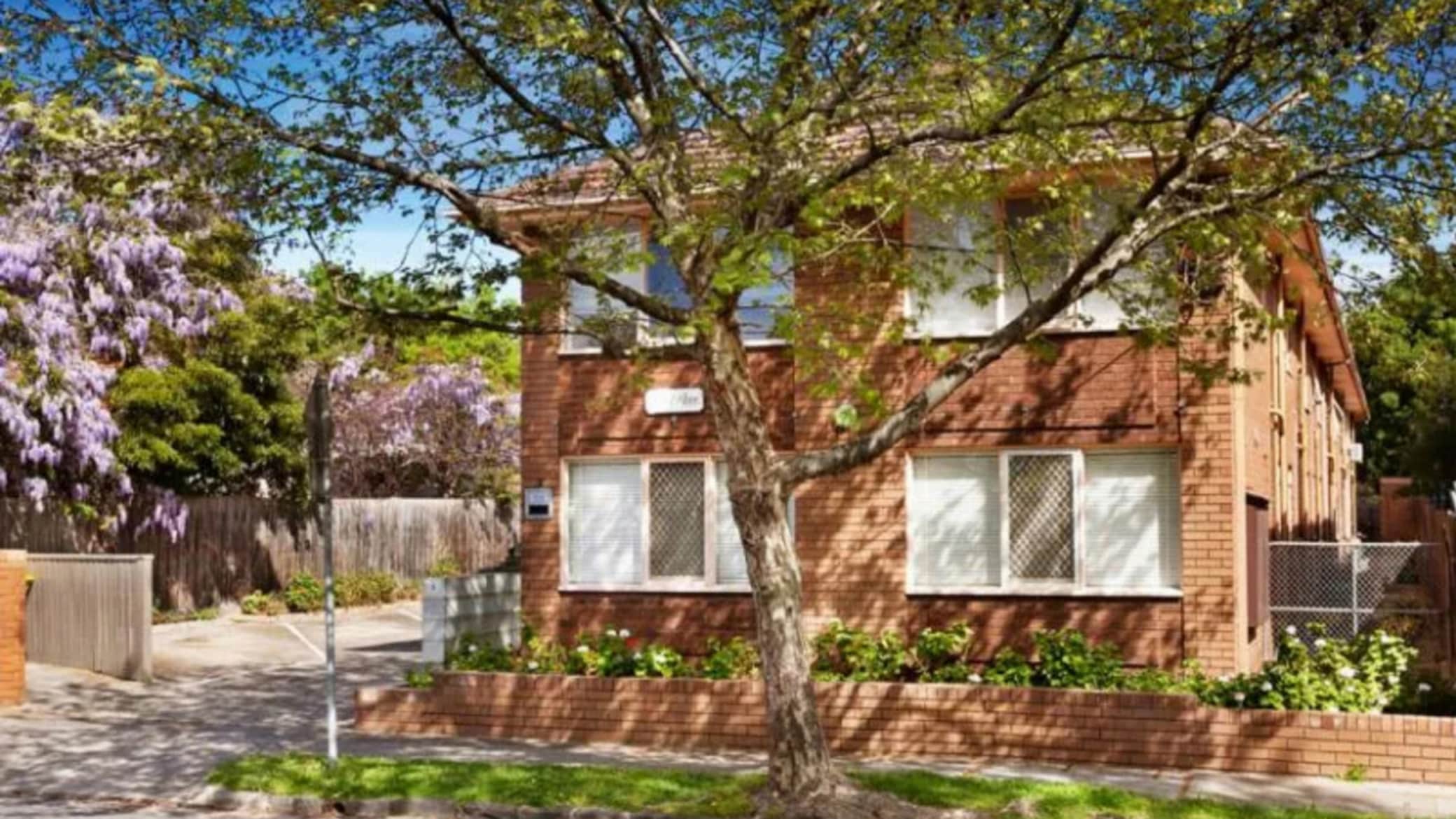 Exterior in Leafy Quat Quatta Avenue