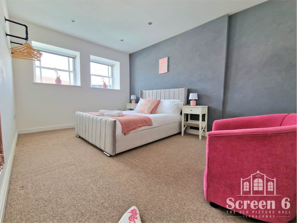 Principle bedroom with an Ensuite