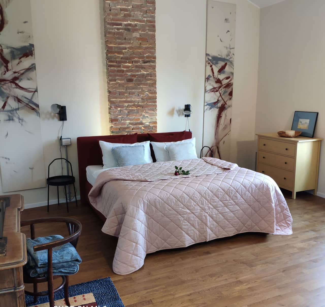 Bed rooms