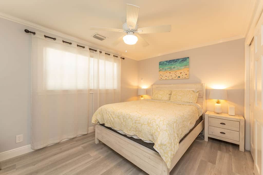 Guest Suite With Queen Bed 