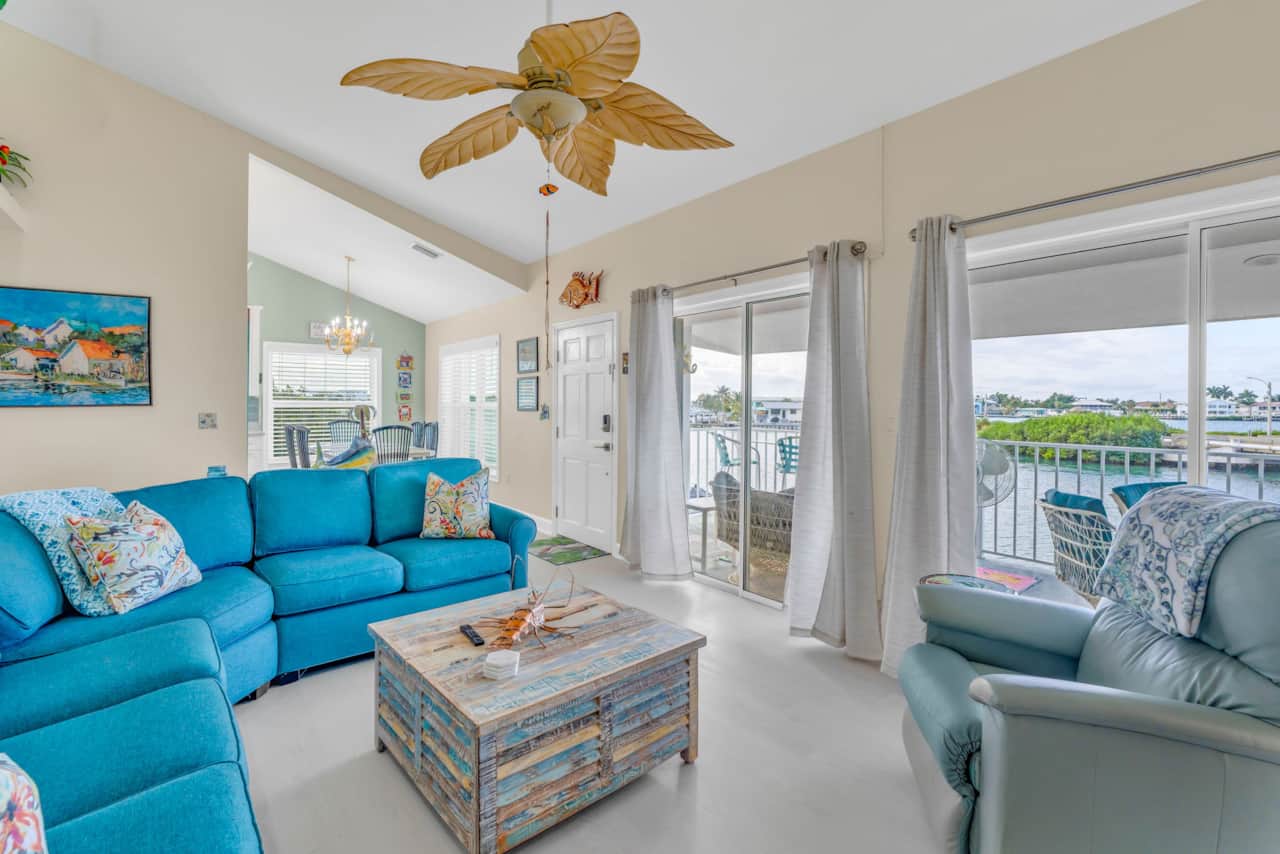Living area with entrance to the patio