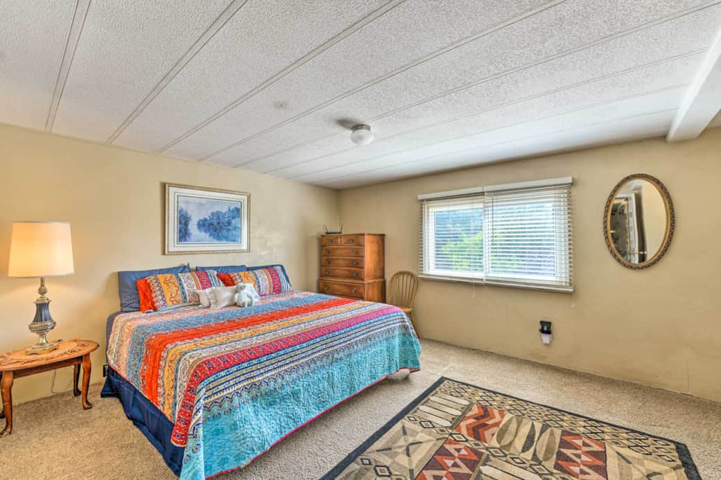 king size master bedroom