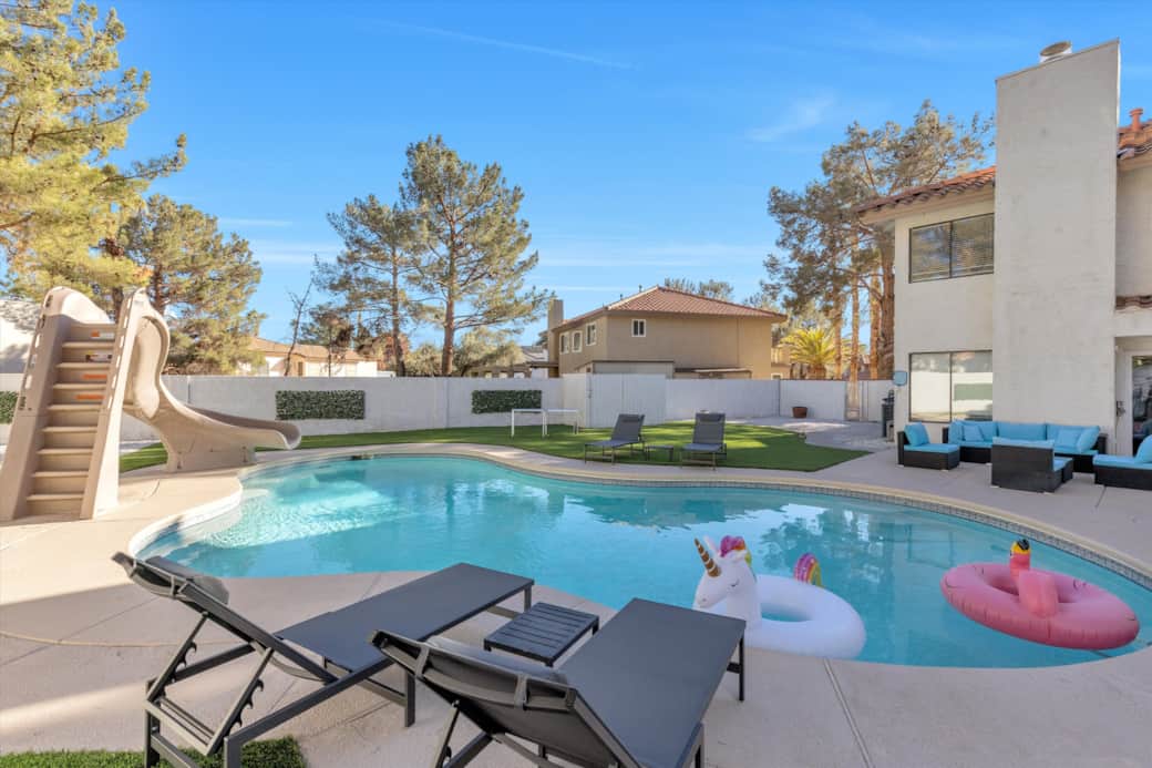 Main Pool & Exterior Lounge Overview