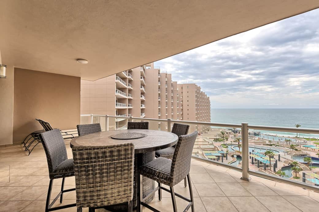 Furnished Patio - What a View! Furnished Patio - What a View!